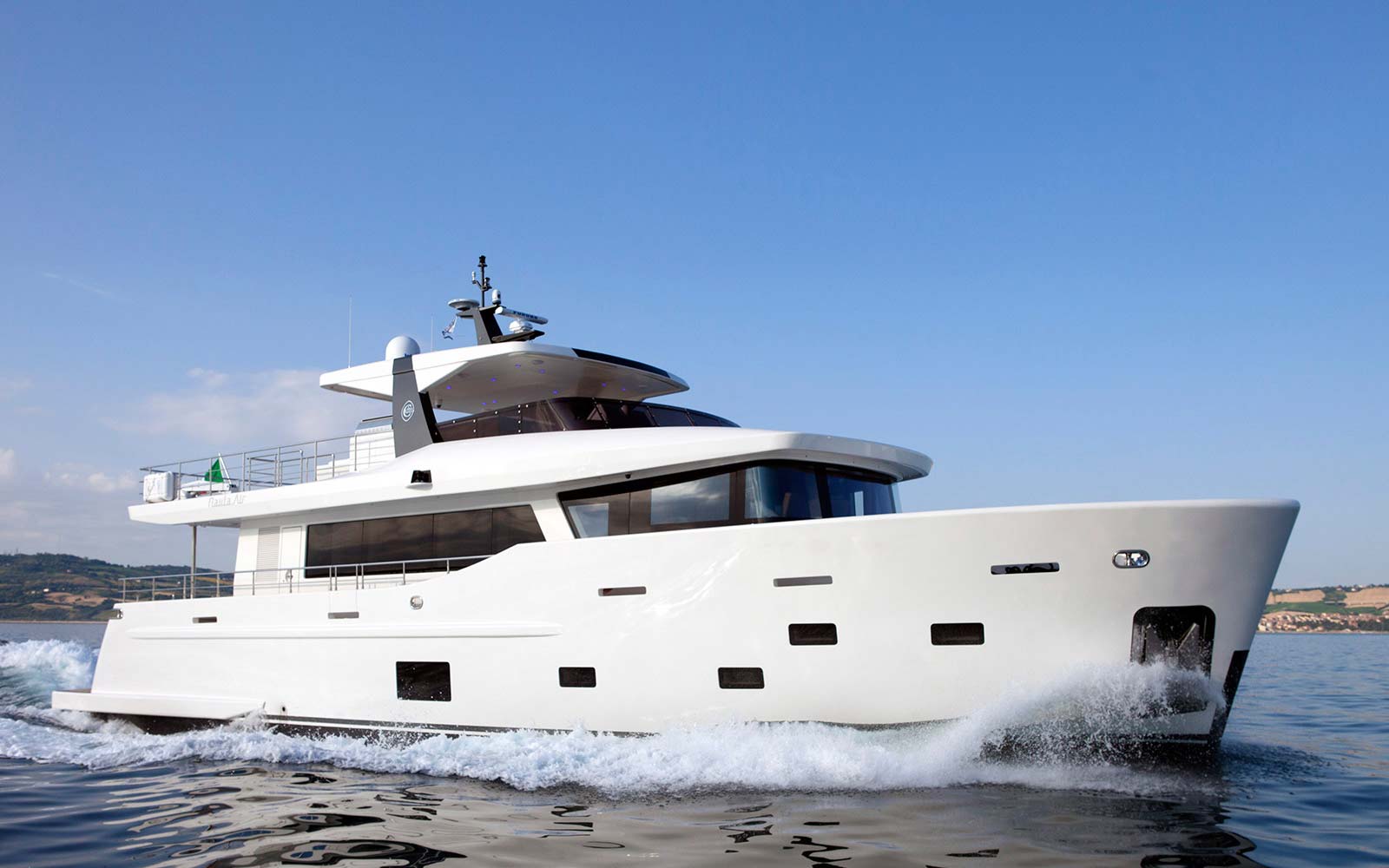 Yacht YES, a CdM Nauta Air 86' Superyacht CHARTERWORLD Luxury Superyacht Charters